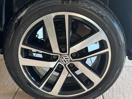 VOLKSWAGEN-FOX-1.6 MSI TOTAL FLEX XTREME 4P MANUAL VOLKSWAGEN-FOX-2018