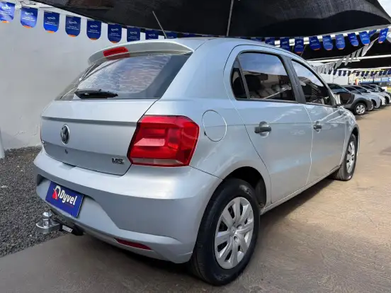 VOLKSWAGEN-GOL-2017