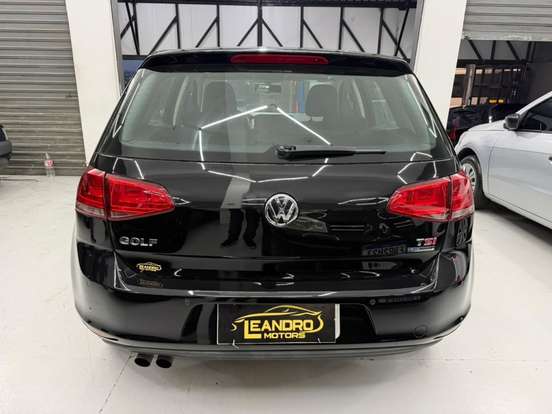 VOLKSWAGEN-GOLF-2014