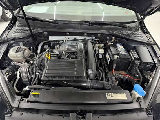 VOLKSWAGEN-GOLF-1.4 TSI COMFORTLINE 16V GASOLINA 4P AUTOMÁTICO VOLKSWAGEN-GOLF-2014