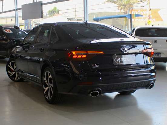 VOLKSWAGEN-JETTA-2023