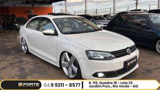 VOLKSWAGEN-JETTA-2.0 TSI HIGHLINE 200CV GASOLINA 4P TIPTRONIC VOLKSWAGEN-JETTA-2013