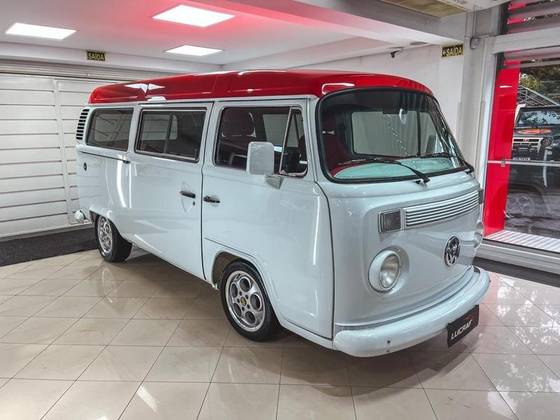 VOLKSWAGEN KOMBI 1.6 STD 8V GASOLINA 3P MANUAL