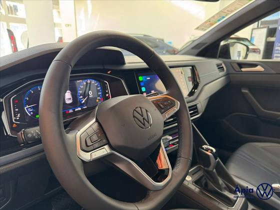VOLKSWAGEN NIVUS 1.0 200 TSI TOTAL FLEX HIGHLINE AUTOMÁTICO