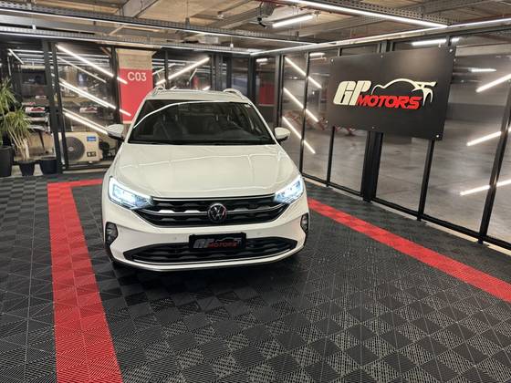 VOLKSWAGEN NIVUS 1.0 200 TSI TOTAL FLEX HIGHLINE AUTOMÁTICO