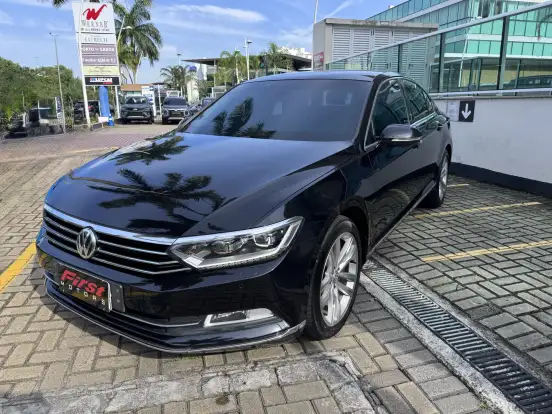 VOLKSWAGEN-PASSAT-2017