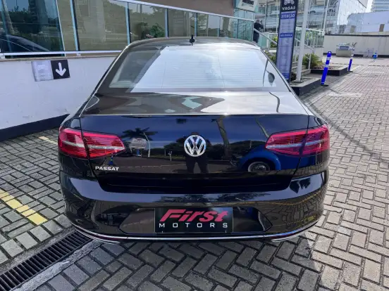 VOLKSWAGEN-PASSAT-2017