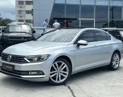 VOLKSWAGEN PASSAT 2.0 16V TSI BLUEMOTION GASOLINA COMFORTLINE 4P DSG VOLKSWAGEN PASSAT 2.0 16V TSI BLUEMOTION GASOLINA COMFORTLINE 4P DSG