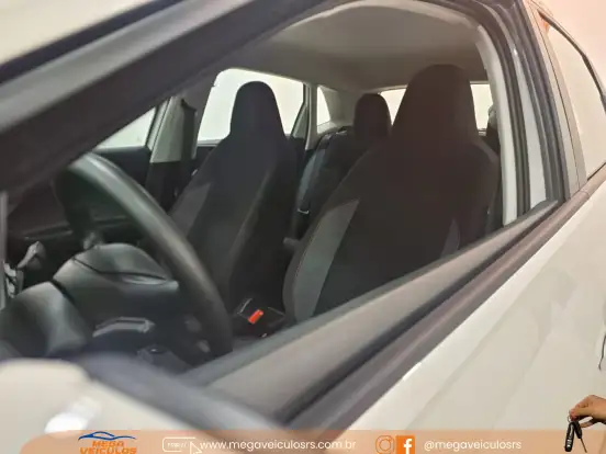 VOLKSWAGEN-POLO-2024