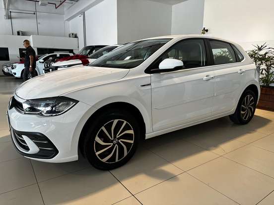 VOLKSWAGEN-POLO-1.0 170 TSI HIGHLINE AUTOMÁTICO VOLKSWAGEN-POLO-2024