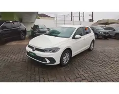 VOLKSWAGEN POLO 1.0 MPI MANUAL VOLKSWAGEN POLO 1.0 MPI MANUAL