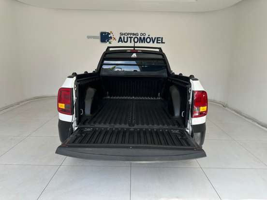 VOLKSWAGEN-SAVEIRO-2023