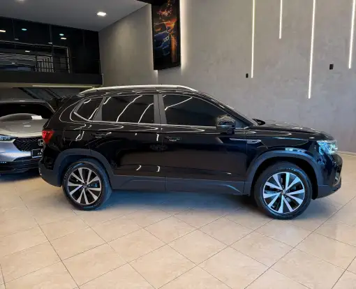 VOLKSWAGEN-TAOS-2022