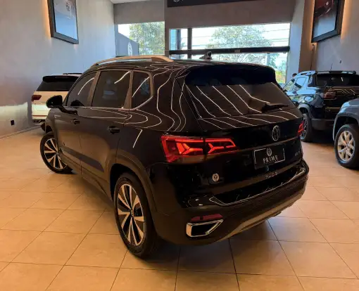 VOLKSWAGEN-TAOS-2022