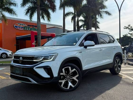 VOLKSWAGEN TAOS 1.4 250 TSI TOTAL FLEX HIGHLINE AUTOMÁTICO
