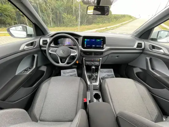 VOLKSWAGEN-T-CROSS-2025