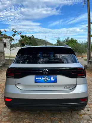 VOLKSWAGEN-T-CROSS-2022