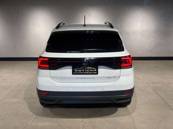 VOLKSWAGEN-T-CROSS-2023
