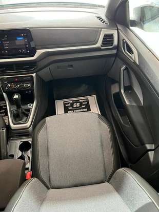 VOLKSWAGEN-T-CROSS-2024