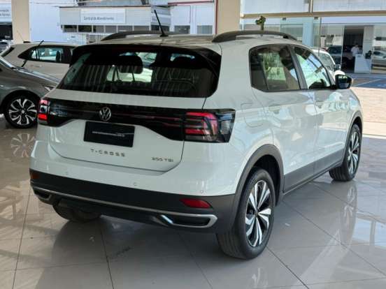 VOLKSWAGEN-T-CROSS-2023