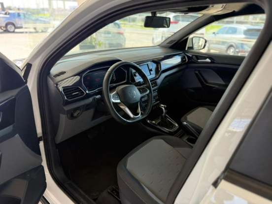VOLKSWAGEN-T-CROSS-2023