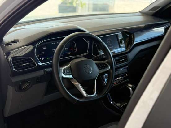 VOLKSWAGEN-T-CROSS-2023