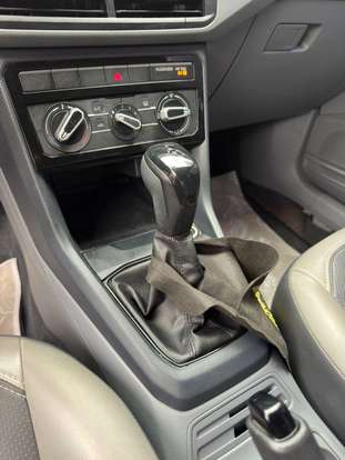 VOLKSWAGEN-T-CROSS-2020