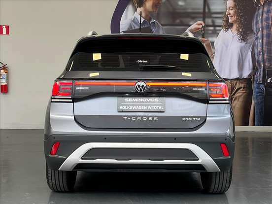 VOLKSWAGEN-T-CROSS-1.4 250 TSI TOTAL FLEX HIGHLINE AUTOMÁTICO VOLKSWAGEN-T-CROSS-2024
