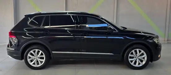 VOLKSWAGEN-TIGUAN-2019