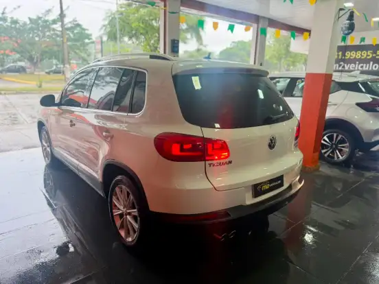 VOLKSWAGEN-TIGUAN-2.0 TSI 16V TURBO GASOLINA 4P TIPTRONIC VOLKSWAGEN-TIGUAN-2012