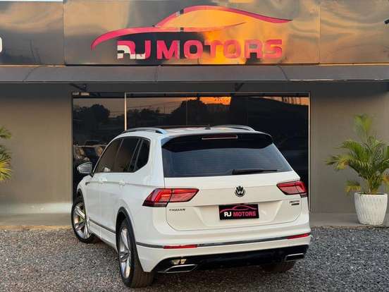 VOLKSWAGEN-TIGUAN-2019