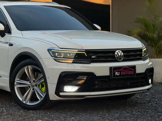 VOLKSWAGEN-TIGUAN-2019