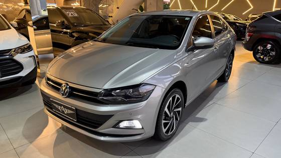 VOLKSWAGEN VIRTUS 1.0 200 TSI HIGHLINE AUTOMÁTICO