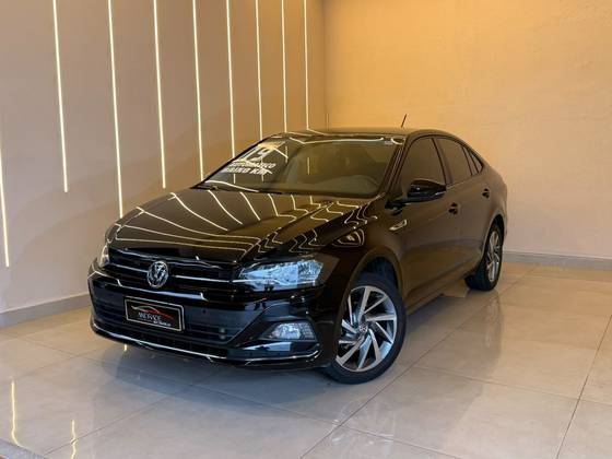 VOLKSWAGEN VIRTUS 1.0 200 TSI HIGHLINE AUTOMÁTICO