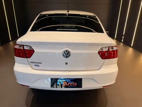 VOLKSWAGEN-VOYAGE-1.0 12V MPI TOTALFLEX 4P MANUAL VOLKSWAGEN-VOYAGE-2022
