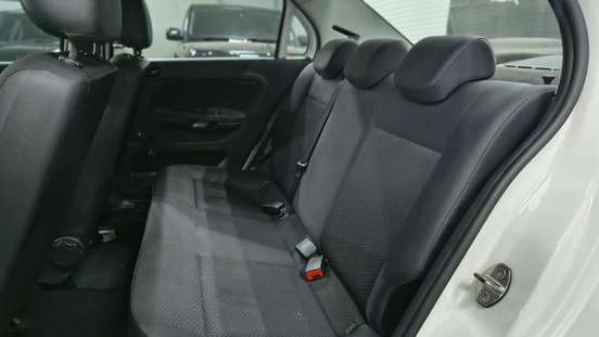 VOLKSWAGEN-VOYAGE-2021
