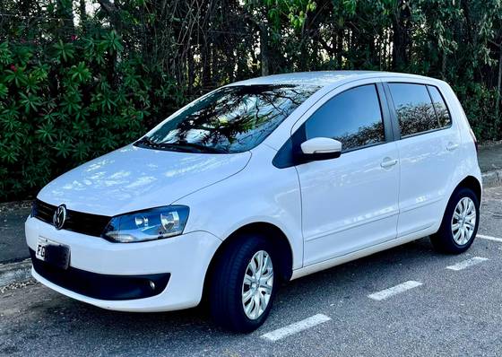 VOLKSWAGEN FOX 1.6 MI 8V FLEX 4P MANUAL