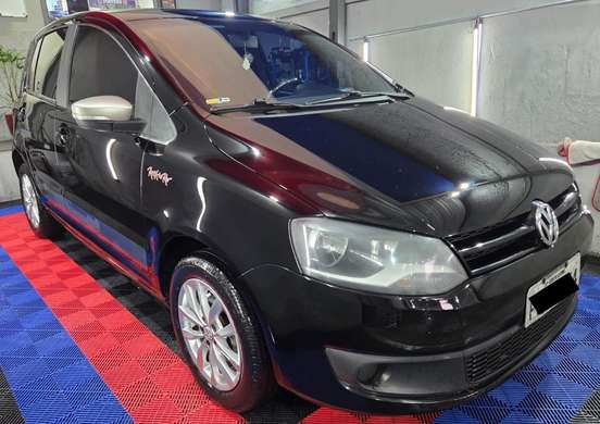 VOLKSWAGEN-FOX-1.6 MI ROCK IN RIO 8V FLEX 4P MANUAL VOLKSWAGEN-FOX-2013