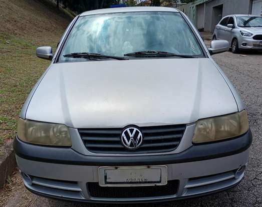 VOLKSWAGEN-GOL-2004