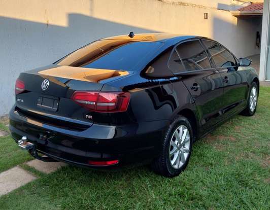 VOLKSWAGEN-JETTA-2016