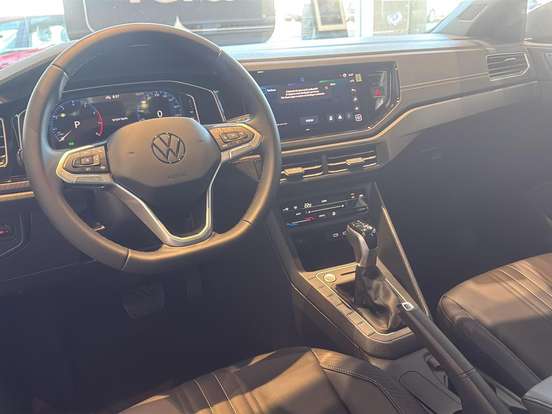 VOLKSWAGEN-NIVUS-1.0 200 TSI TOTAL FLEX HIGHLINE AUTOMÁTICO VOLKSWAGEN-NIVUS-2025