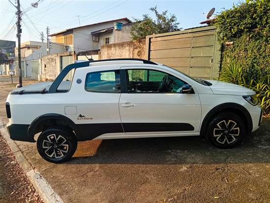 VOLKSWAGEN-SAVEIRO-2025