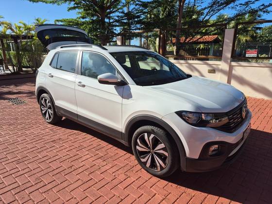 VOLKSWAGEN T-CROSS 1.0 200 TSI TOTAL FLEX AUTOMÁTICO