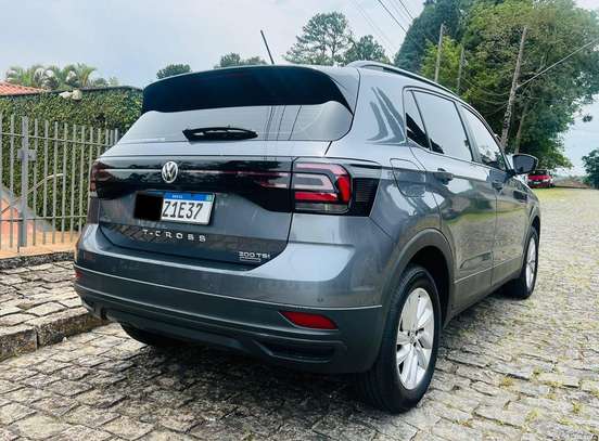 VOLKSWAGEN-T-CROSS-2019