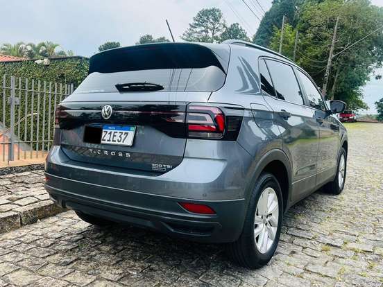 VOLKSWAGEN-T-CROSS-1.0 200 TSI TOTAL FLEX AUTOMÁTICO VOLKSWAGEN-T-CROSS-2019