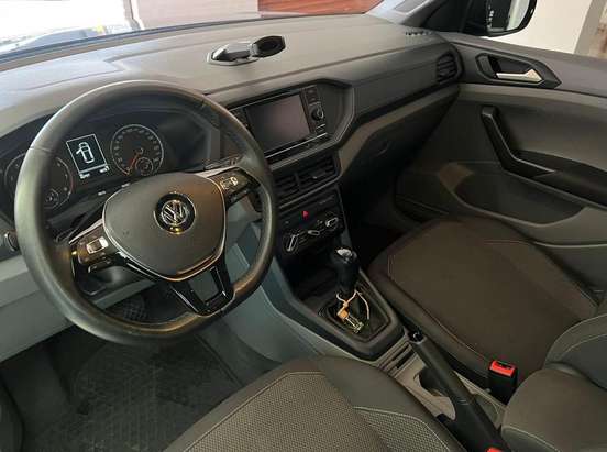 VOLKSWAGEN-T-CROSS-1.0 200 TSI TOTAL FLEX AUTOMÁTICO VOLKSWAGEN-T-CROSS-2019