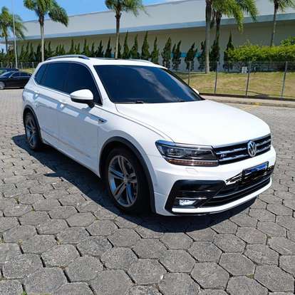 VOLKSWAGEN-TIGUAN-2019