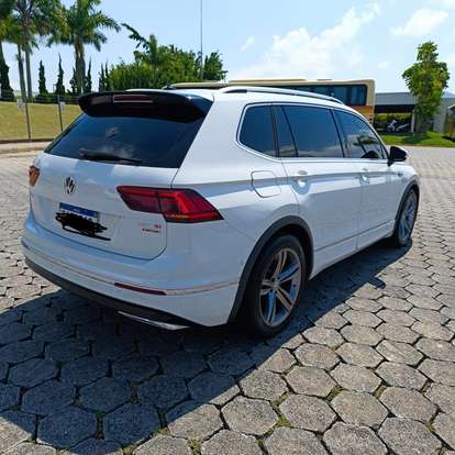 VOLKSWAGEN-TIGUAN-2019