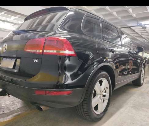 VOLKSWAGEN-TOUAREG-2014