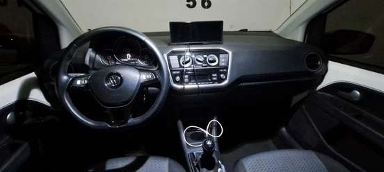 VOLKSWAGEN-UP-2018